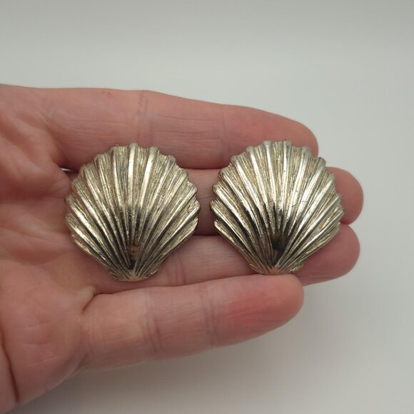 Sterling Silver Large Heavy Sea Shell Style Earrings B169 - Picture 1 of 6